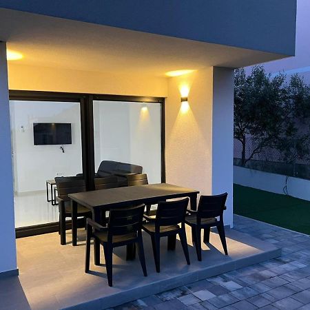 Residence Doli Vrsi Luaran gambar