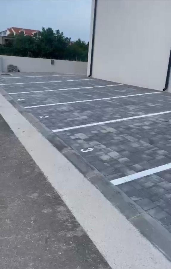 Residence Doli Vrsi Luaran gambar